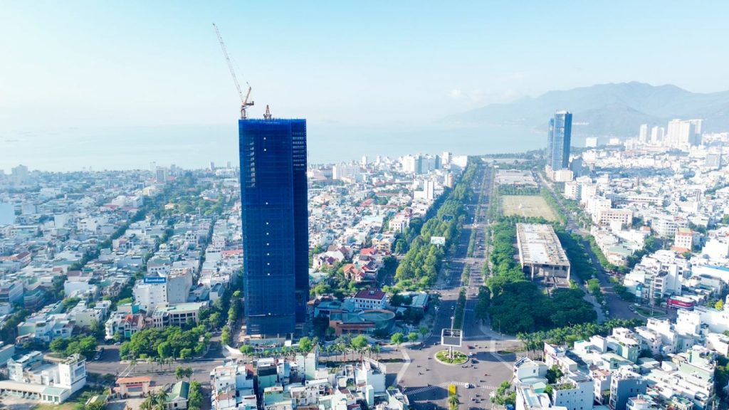 grand-center-quy-nhon-cat-noc-thang-7-2025